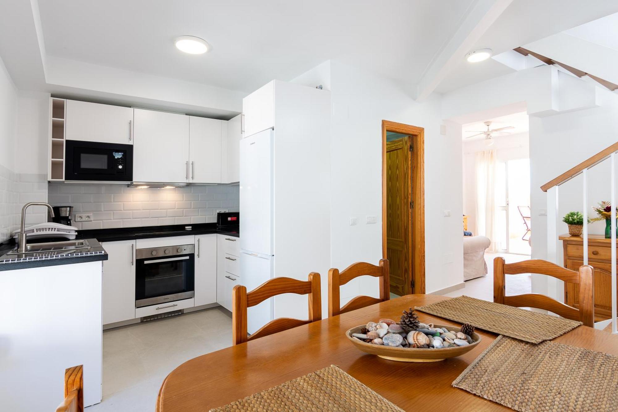 Apartamentos La Casa Del Barrio مارو المظهر الخارجي الصورة